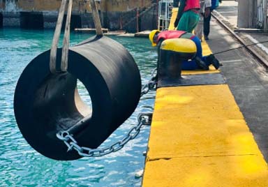 installation of cy1500 cylindrical rubber fenders installation of cy1500 cylindrical rubber fenders